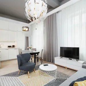 https://apartments-krakw-ariaska.krakowhotelspoland.com